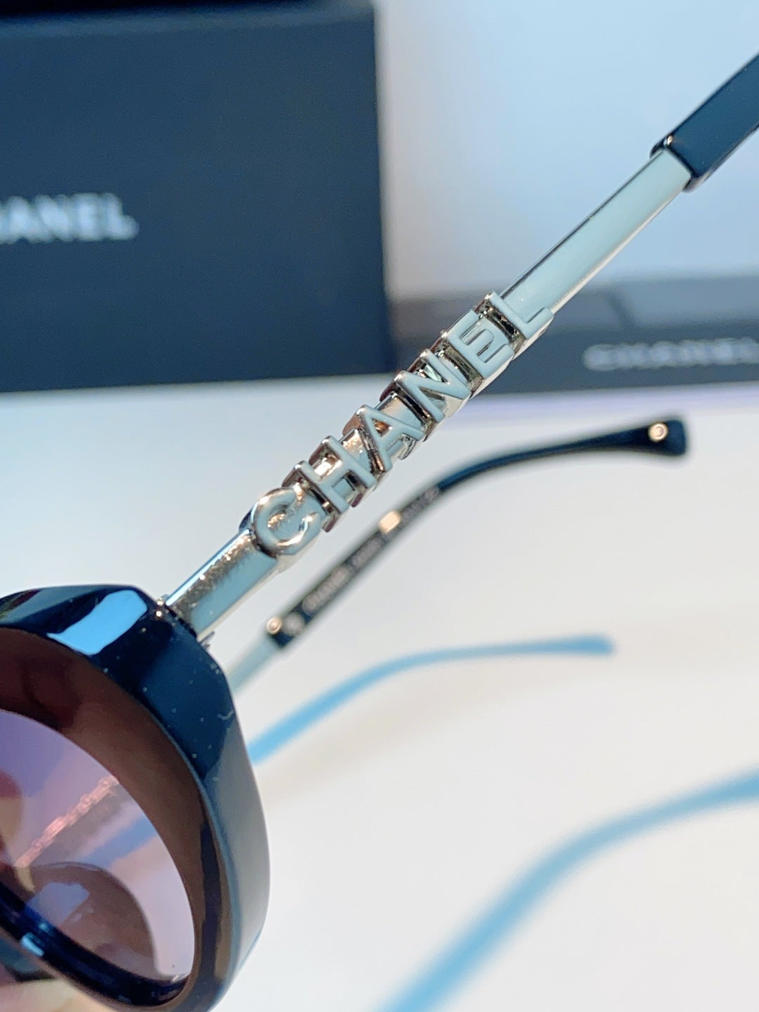 Chanel Cat-Eye Gray Lens Sunglasses for Men & Women - 398606 - detail image 8
