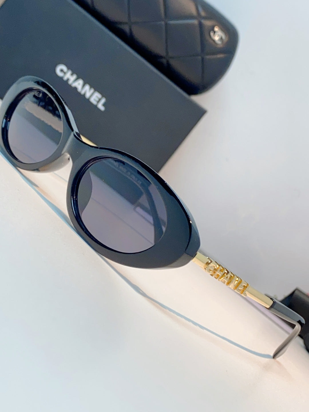 Chanel Cat-Eye Gray Lens Sunglasses for Men & Women - detail image 7