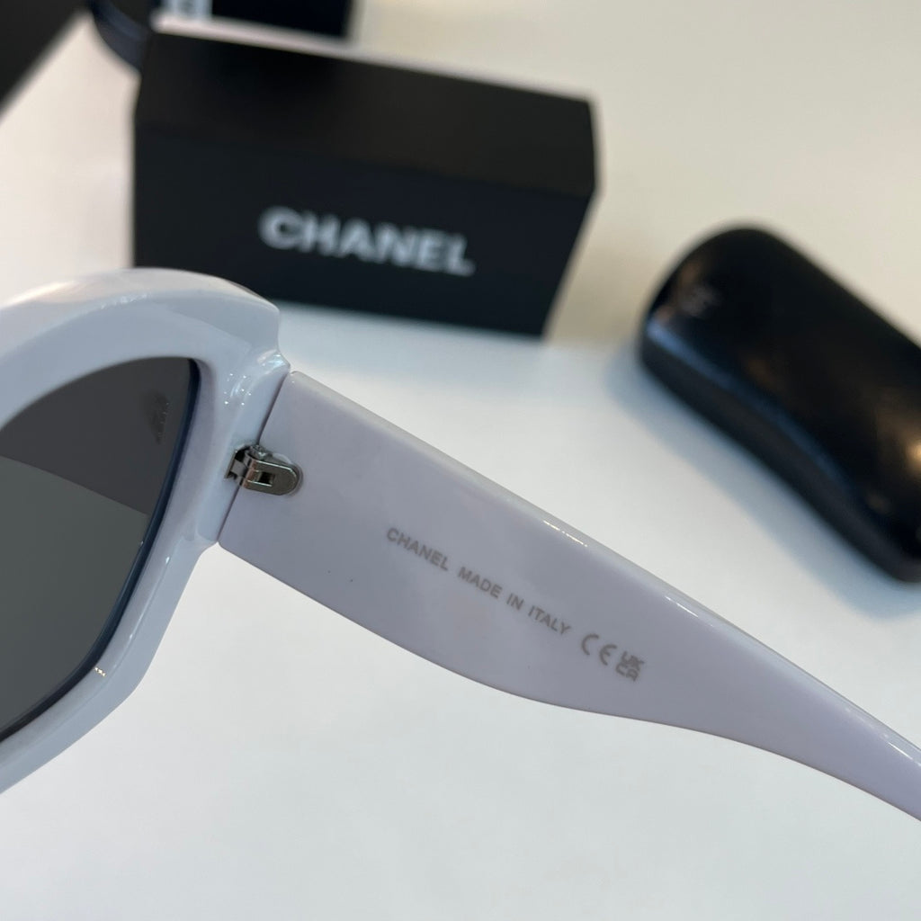 Chanel Fashion Black Lens Sunglasses for Men & Women - 493557 - detail image 8