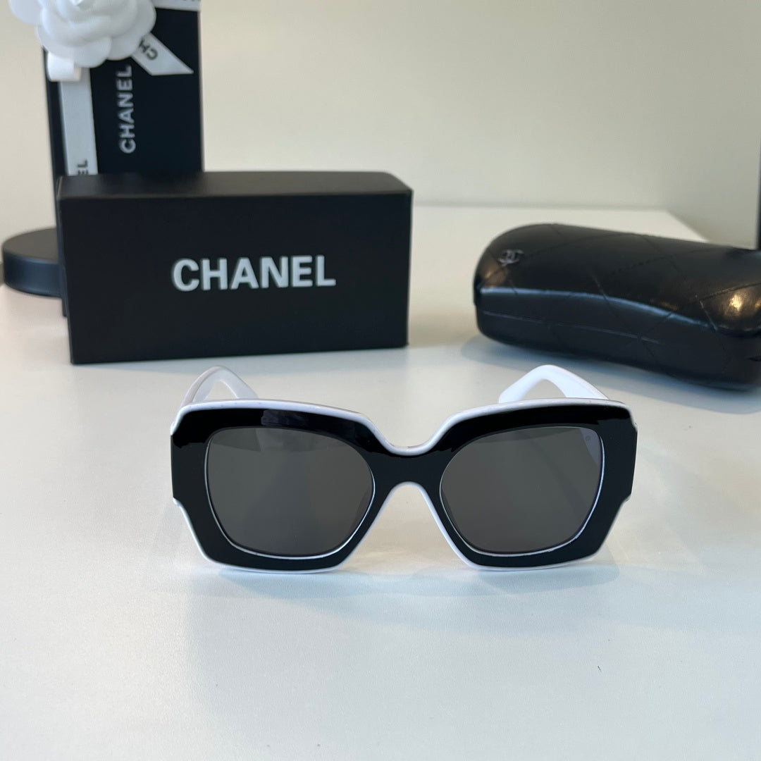 Chanel Fashion Black Lens Sunglasses for Men & Women - 493557 - detail image 2