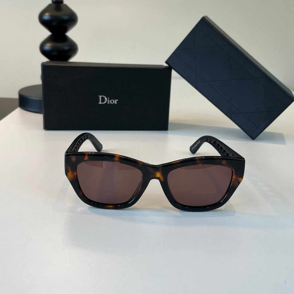 Dior Fashion Black Lens Sunglasses for Men & Women - 398668 - detail image 2