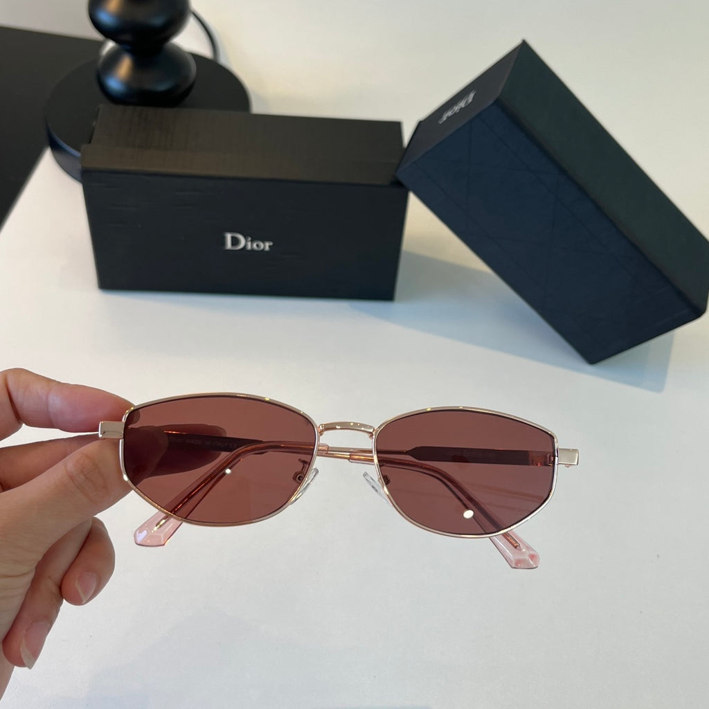 Dior Fashion Red Lens Sunglasses for Women - detail image 5