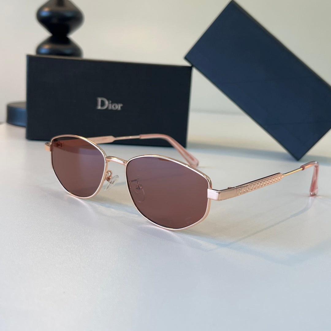 Dior Fashion Red Lens Sunglasses for Women - detail image 3