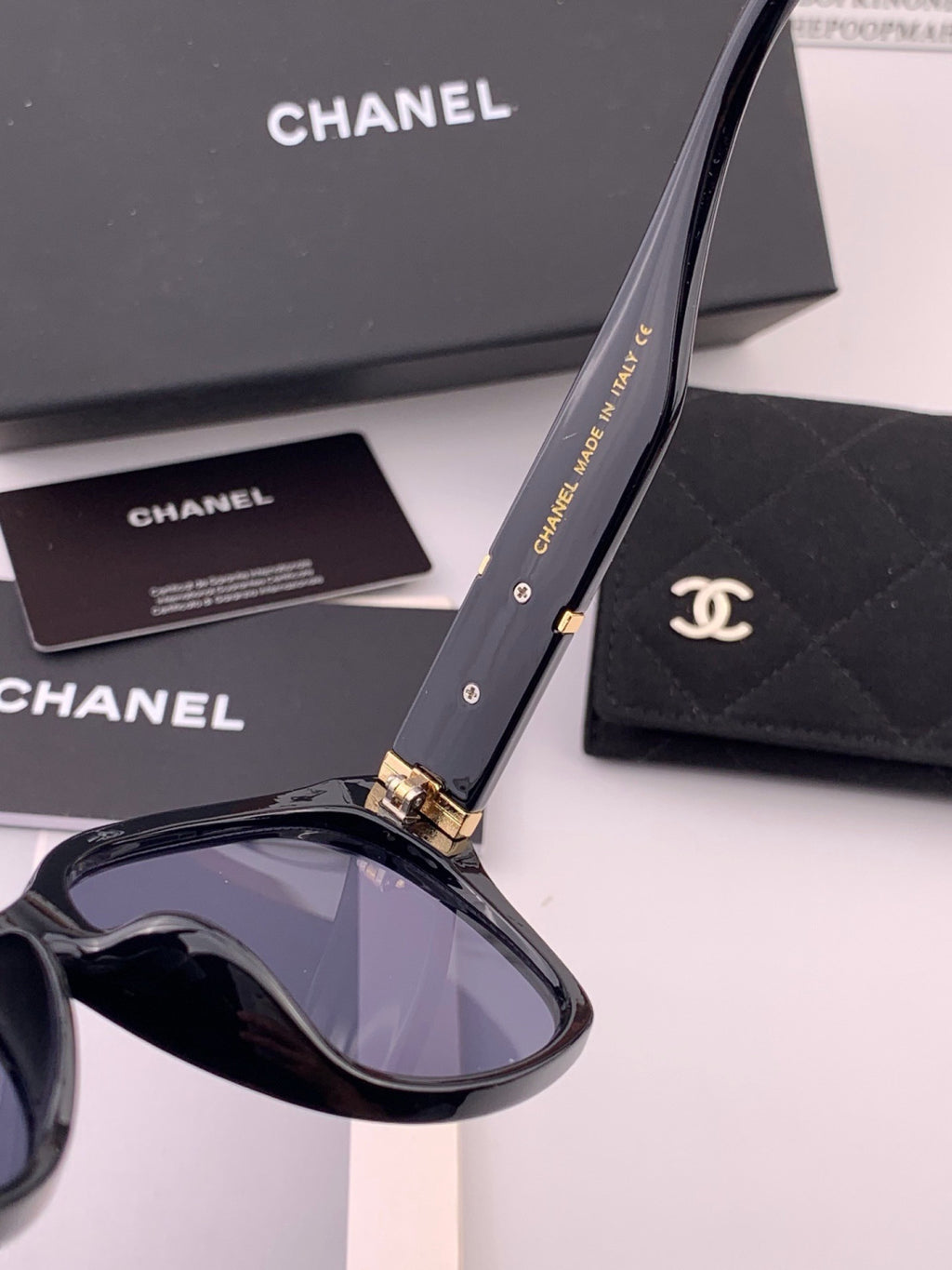 Chanel CH47004 Oversized Black Lens Sunglasses for Men & Women - 398647 - detail image 6