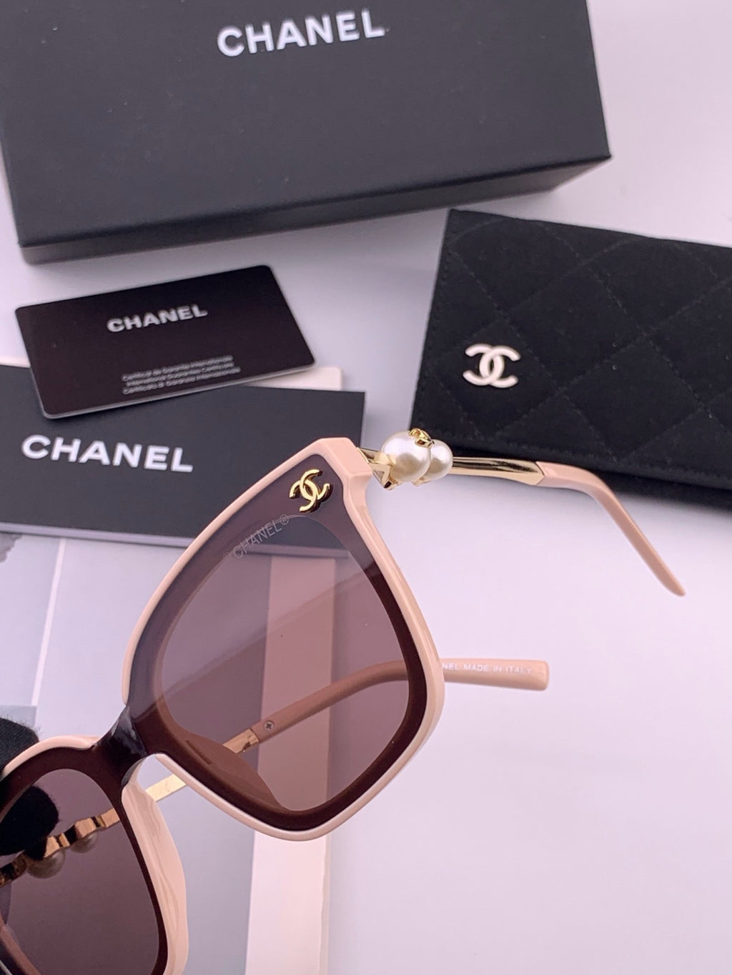 Chanel CH4231 Oversized Black Lens Sunglasses for Men & Women - 398634 - detail image 5