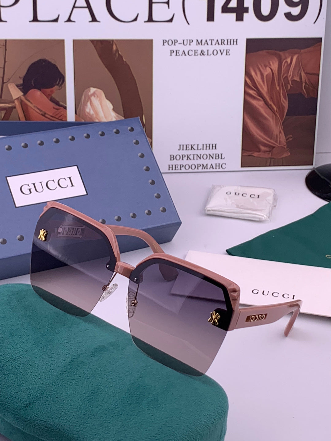 Gucci 2592 Polarized Square Gold Lens Sunglasses for Men & Women - 398274 - detail image 2