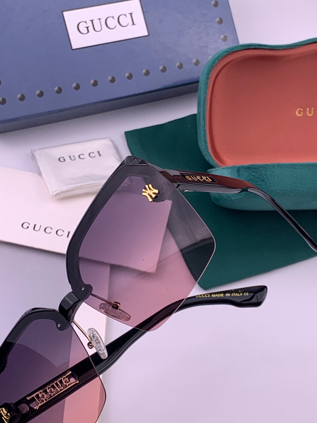 Gucci 2592 Polarized Square Gold Lens Sunglasses for Men & Women - 398275 - detail image 3