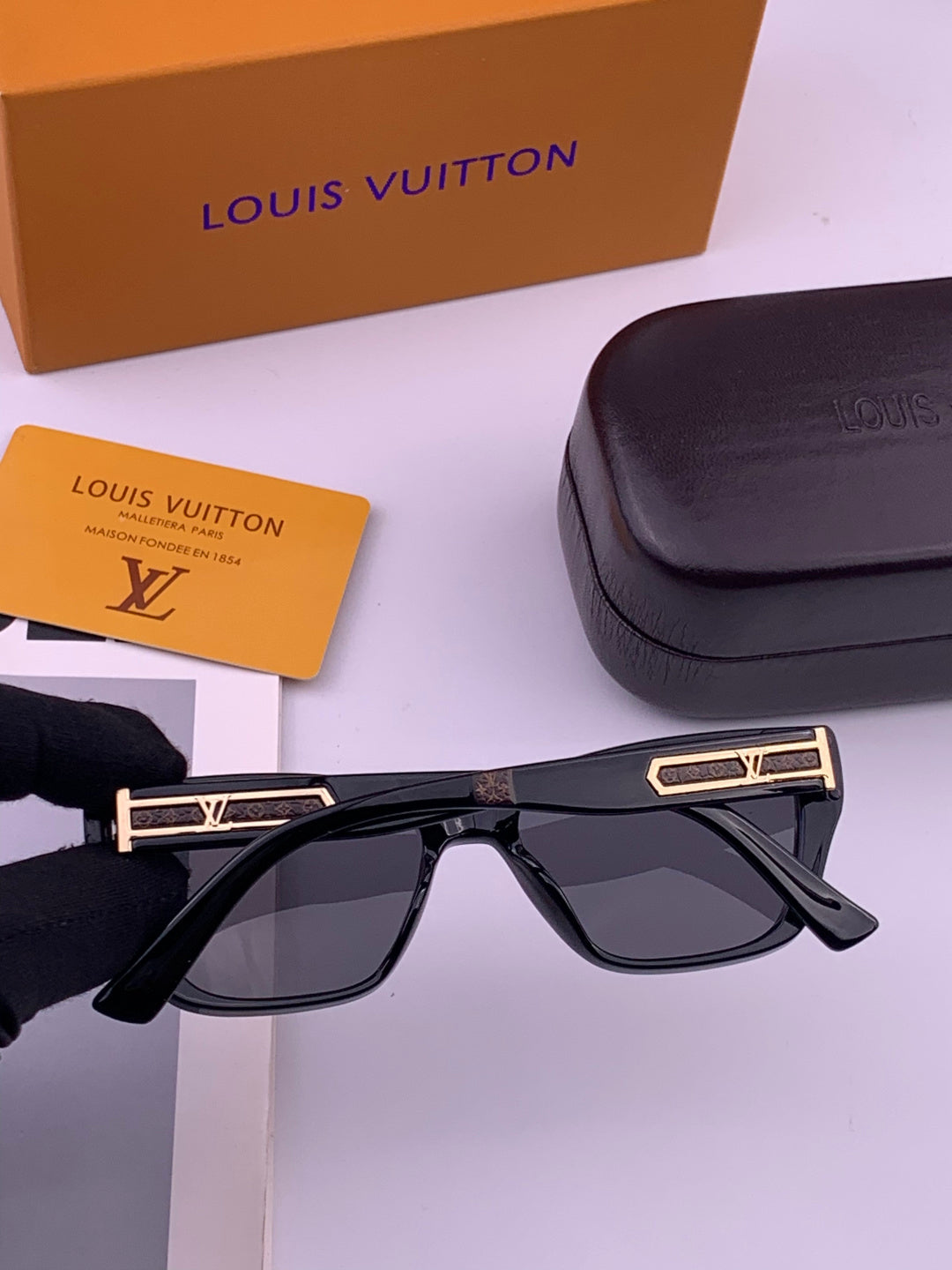 Louis Vuitton L0552 Square Brown Lens Sunglasses for Men & Women - 398188 - detail image 2