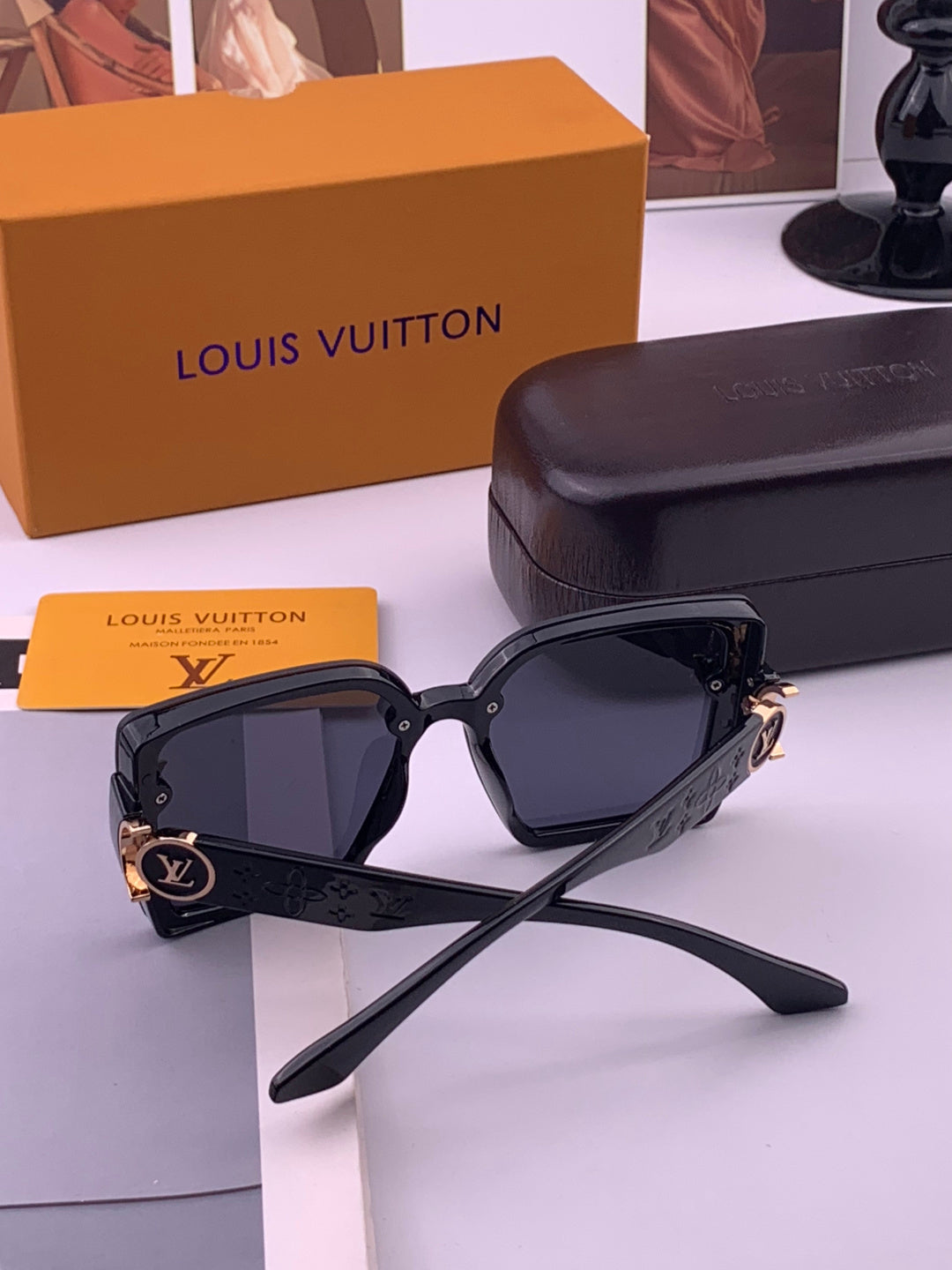 Louis Vuitton L8623 Square Black Lens Sunglasses for Men & Women - 398190 - detail image 7