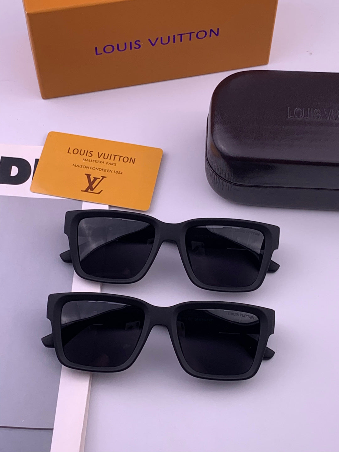 Louis Vuitton L3551 Square Gold Lens Sunglasses for Men & Women - 398192 - detail image 7