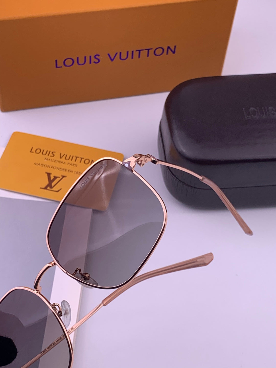 Louis Vuitton 5303 Polarized Aviator Purple Lens Sunglasses for Men & - 398193 - detail image 3