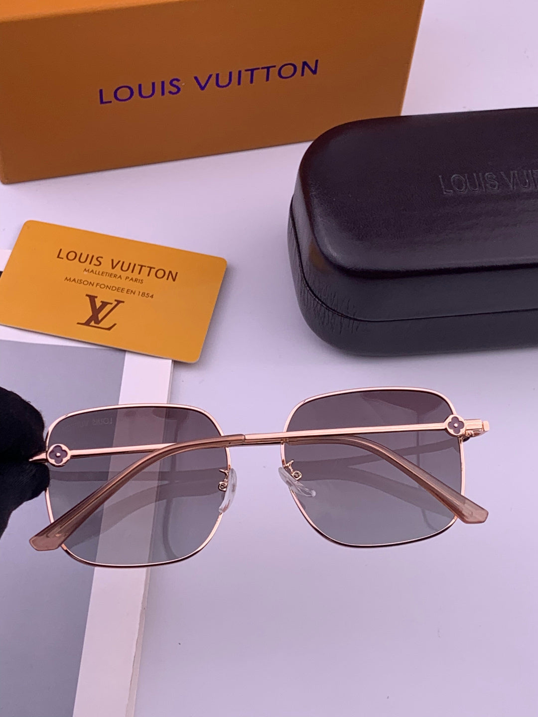 Louis Vuitton 5303 Polarized Aviator Purple Lens Sunglasses for Men & - 398193 - detail image 6
