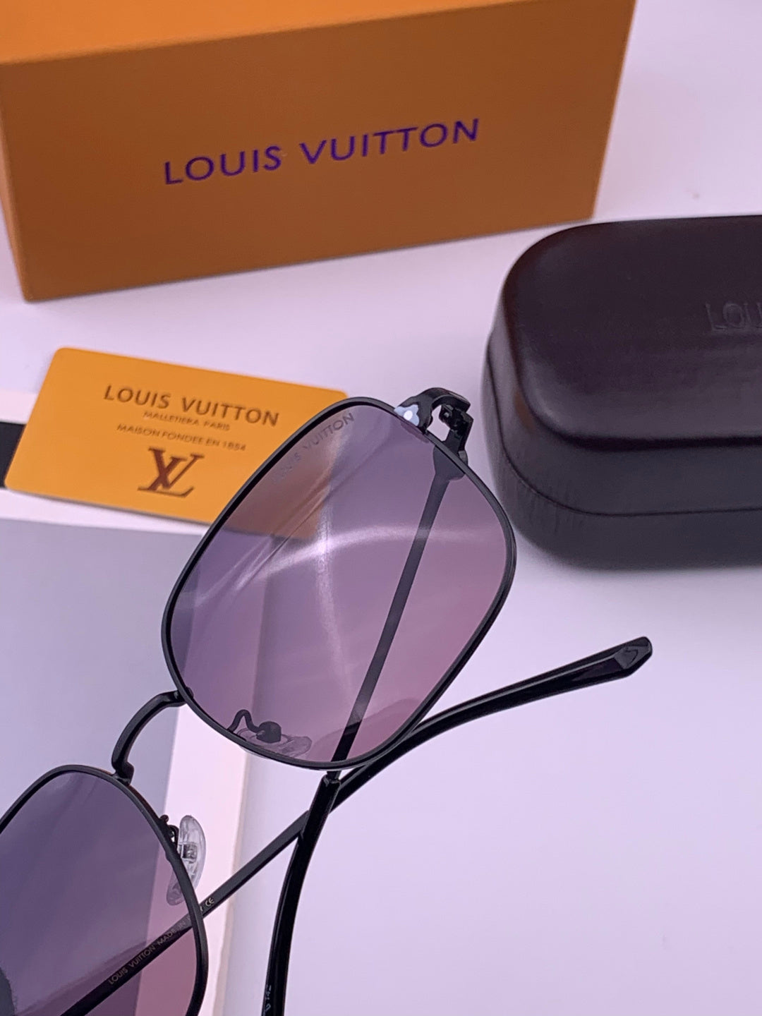 Louis Vuitton 5303 Polarized Aviator Purple Lens Sunglasses for Men & - 398195 - detail image 6