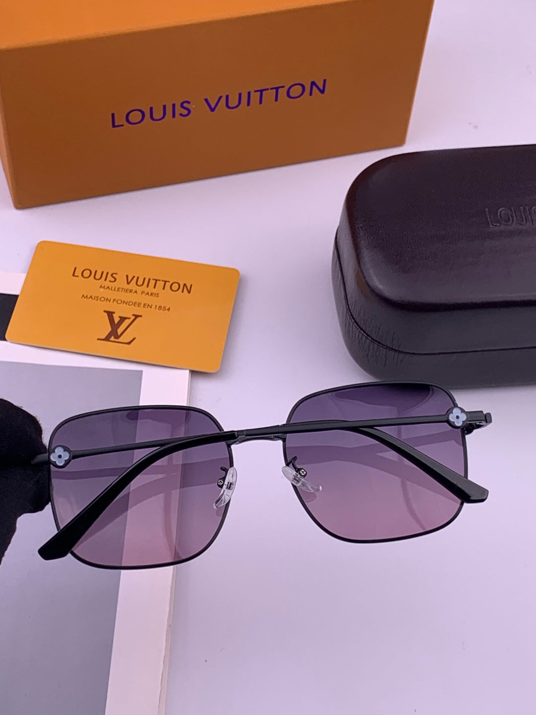 Louis Vuitton 5303 Polarized Aviator Purple Lens Sunglasses for Men & - 398195 - detail image 4