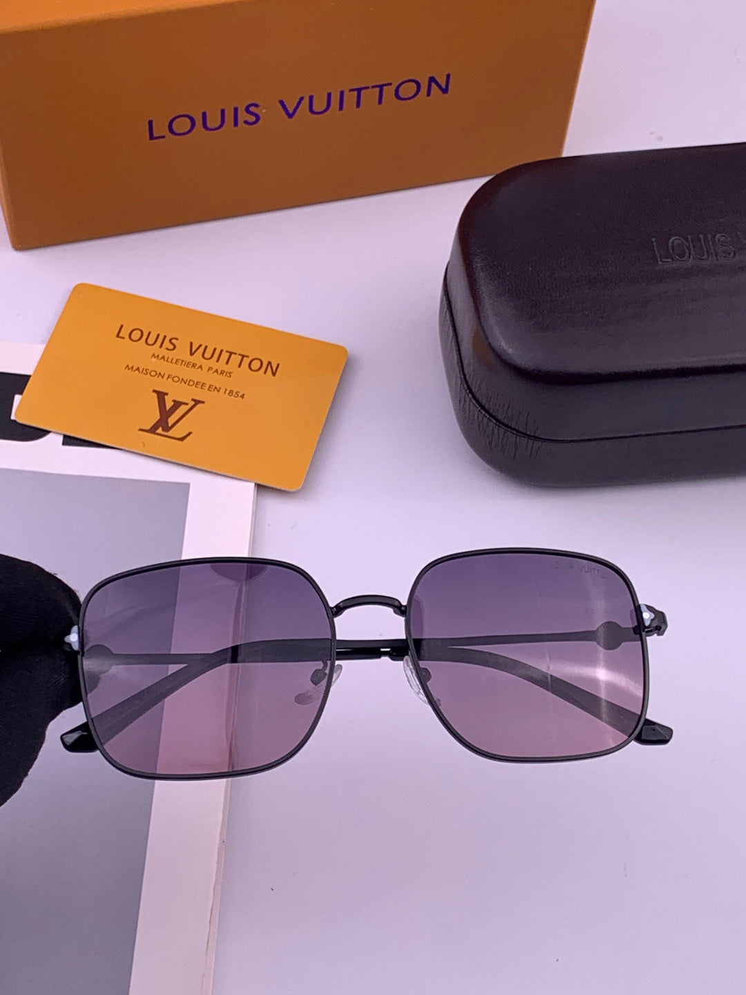 Louis Vuitton 5303 Polarized Aviator Purple Lens Sunglasses for Men & - 398195