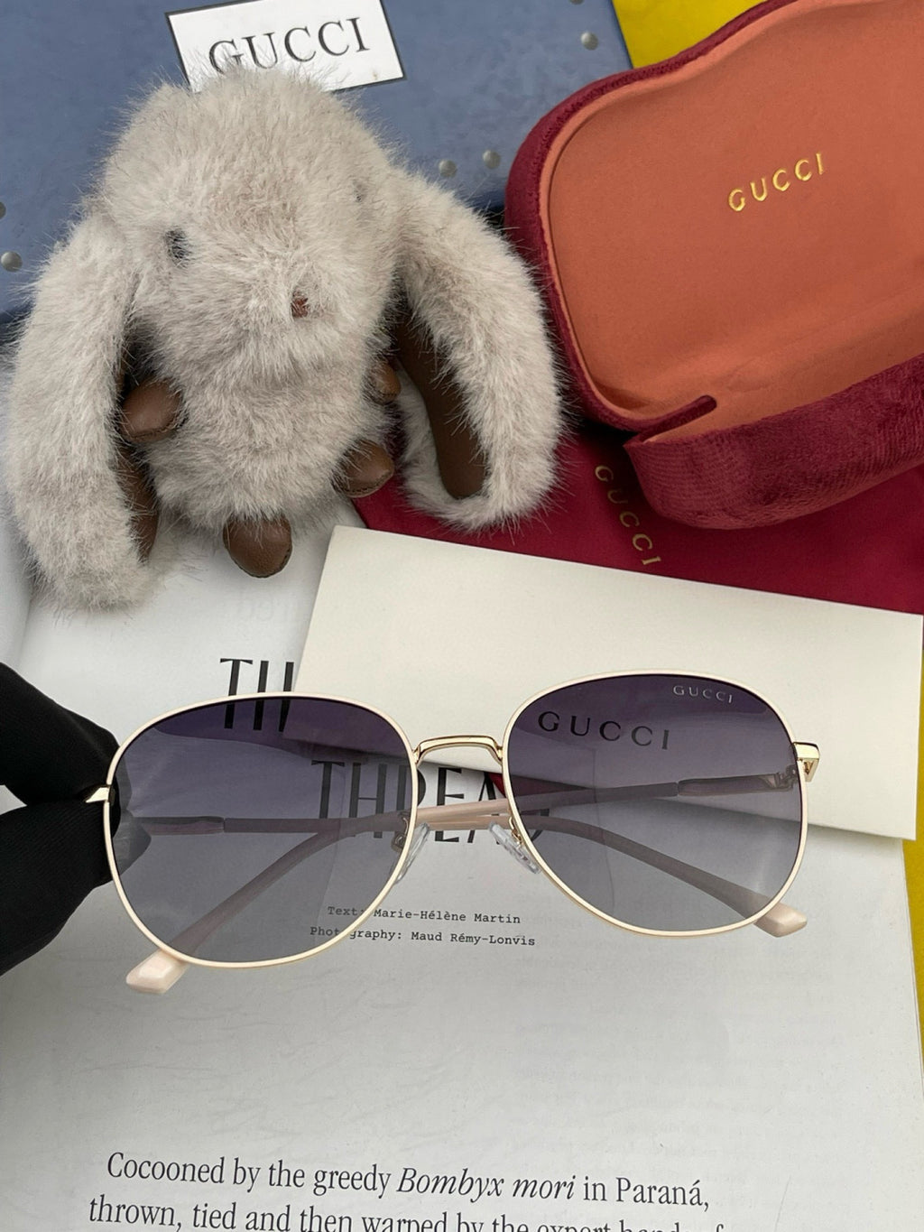 Gucci G5822 Polarized Oversized Gold Lens Sunglasses for Men & Women - 398269 - detail image 2