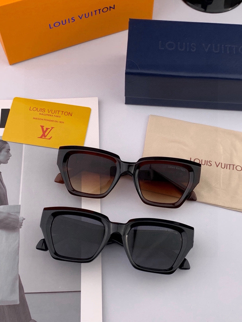 Louis Vuitton L26900 Square Black Lens Sunglasses for Women - 398199 - detail image 5