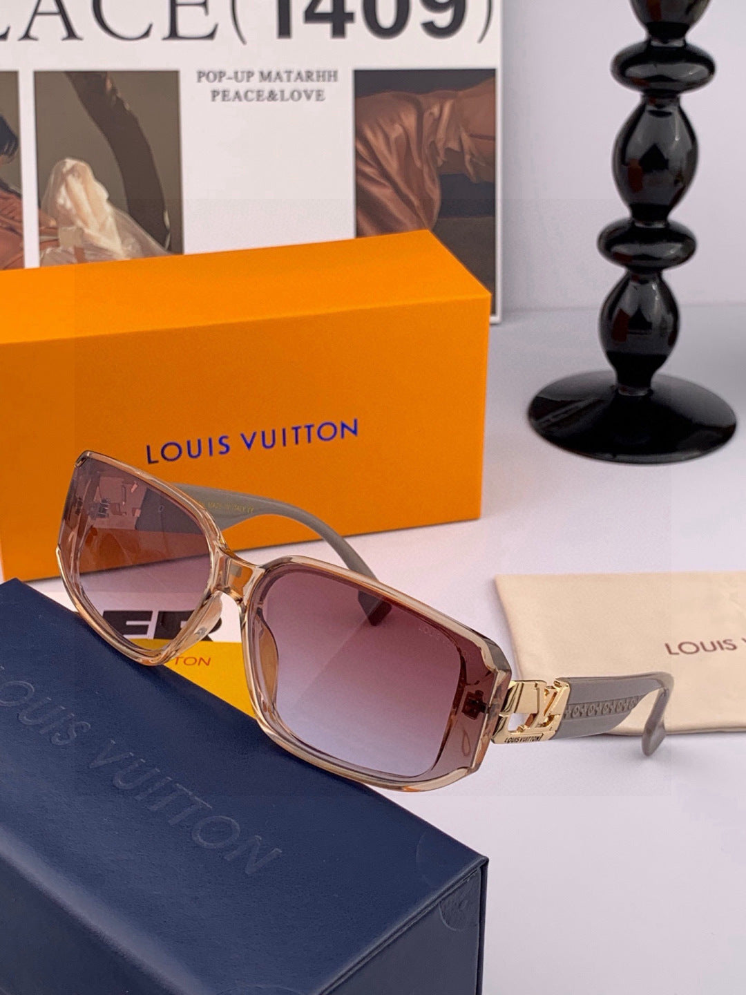 Louis Vuitton L5551 Square Black Lens Sunglasses for Men & Women - 398200 - detail image 6