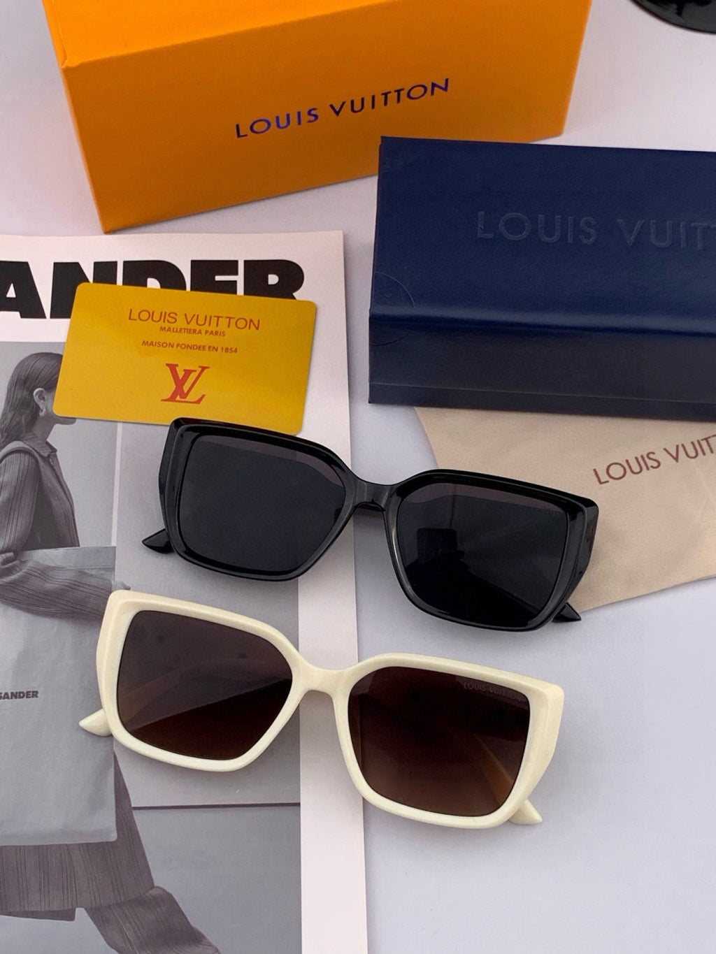 Louis Vuitton L6221 Square Black Lens Sunglasses for Men & Women - 398185 - detail image 7