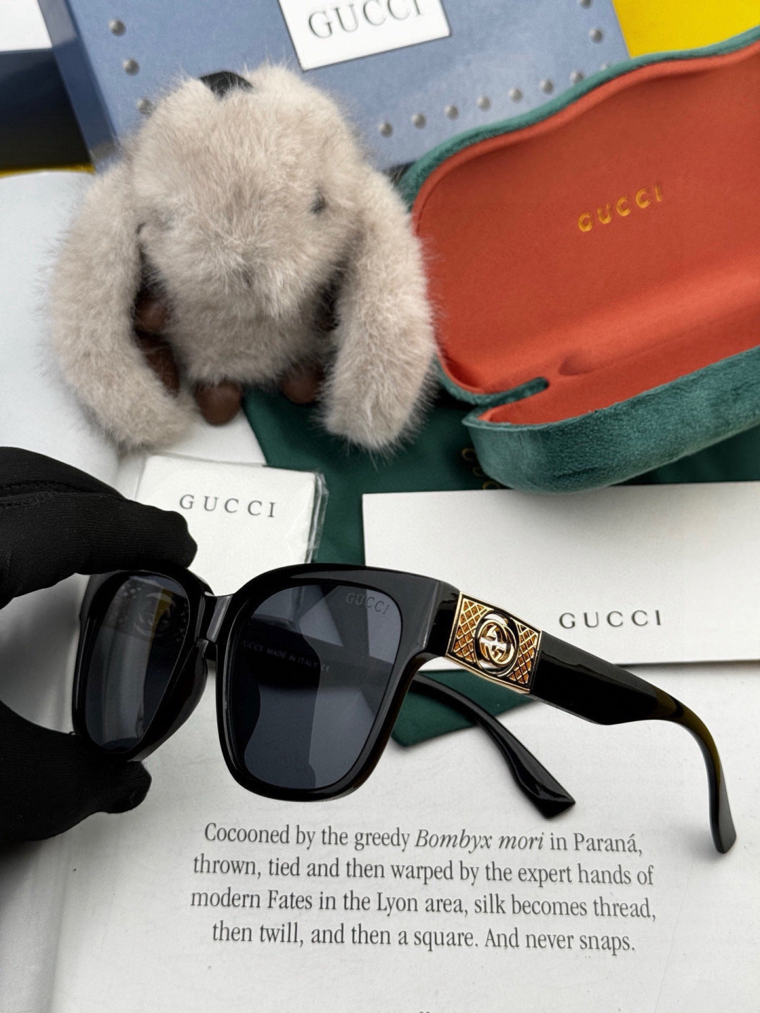 Gucci G35804 Square Gold Lens Sunglasses for Men & Women - 398254 - detail image 3