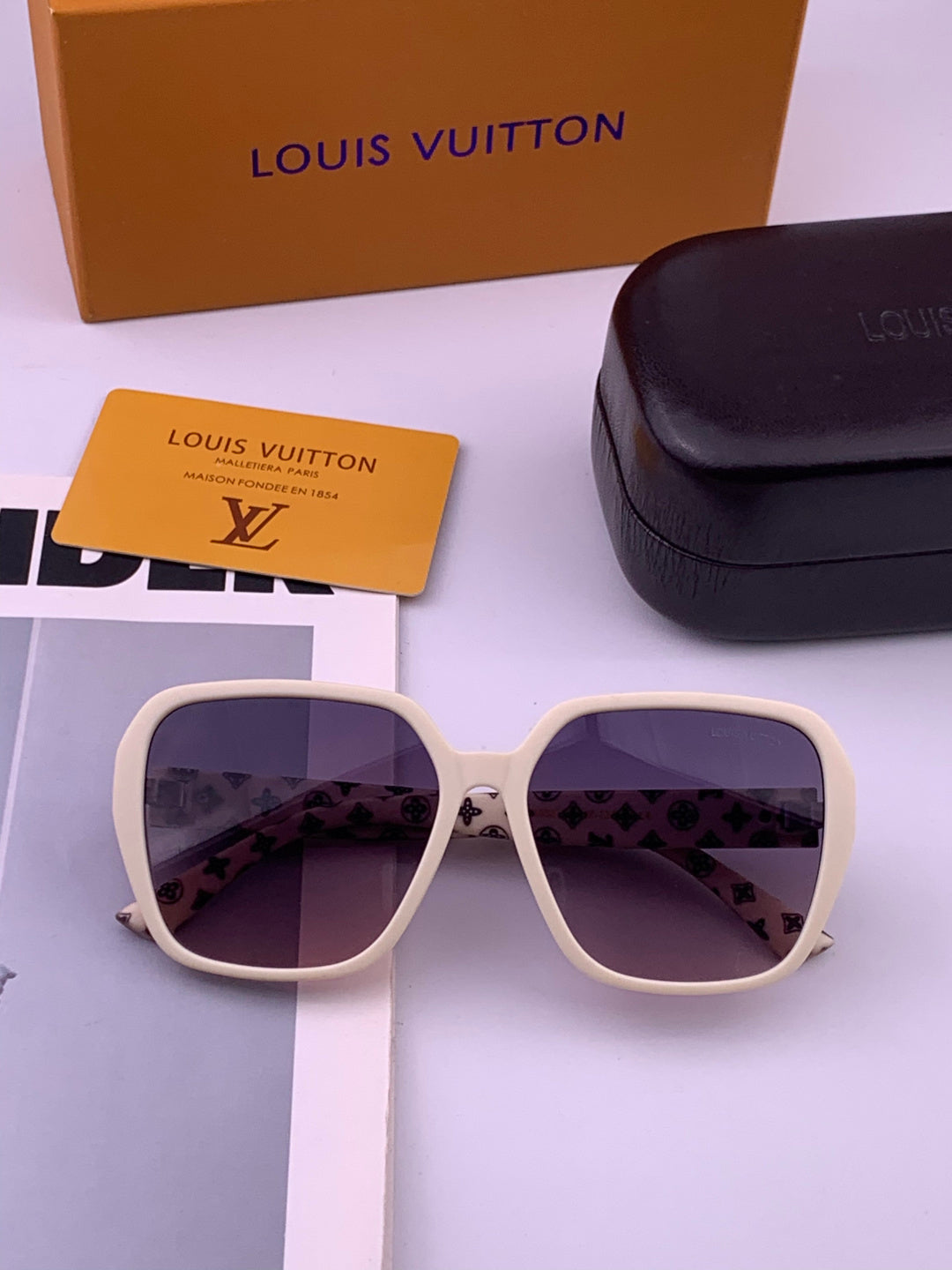 Louis Vuitton L3305 Square Gold Lens Sunglasses for Men & Women - 398128 - detail image 6