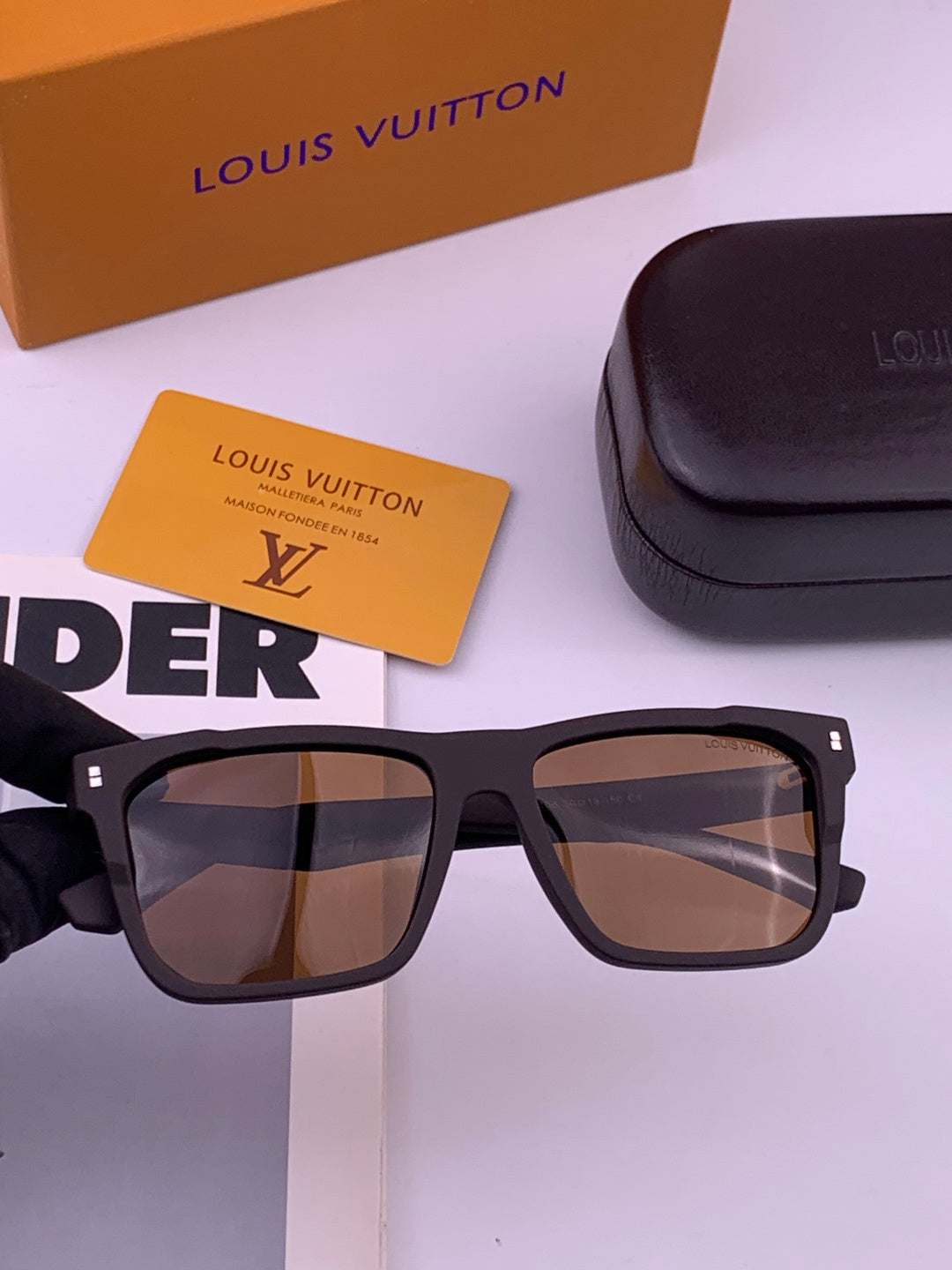Louis Vuitton L8510 Square Brown Lens Sunglasses for Men & Women - 398132