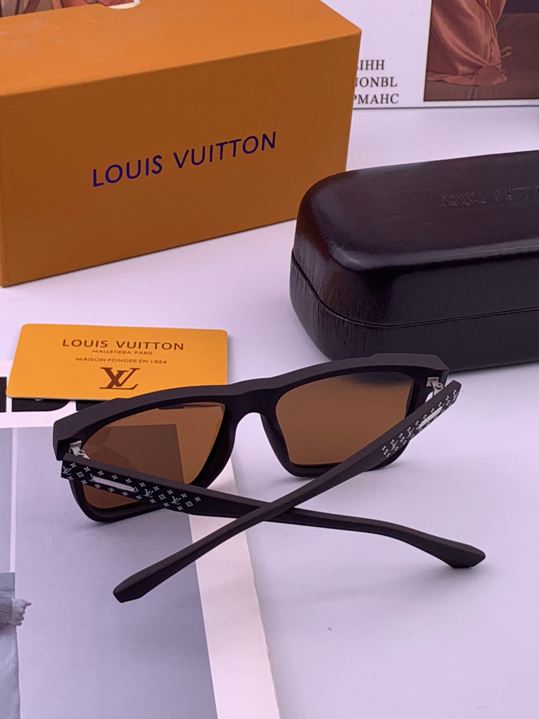 Louis Vuitton L8510 Square Brown Lens Sunglasses for Men & Women - 398132 - detail image 6