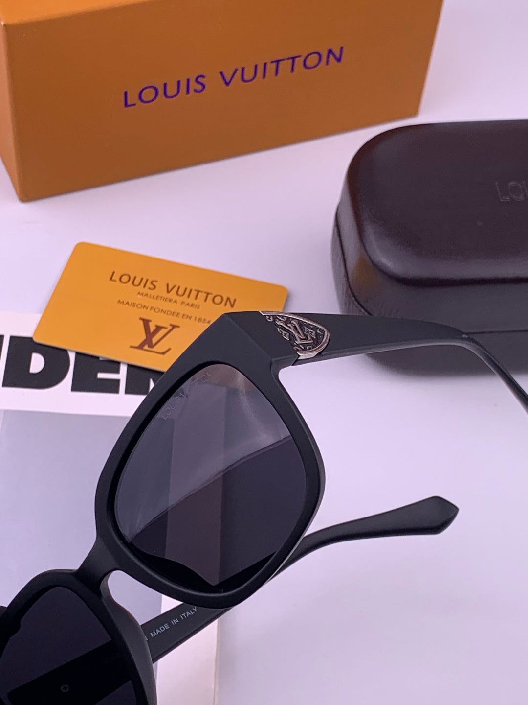 Louis Vuitton L7511 Square Brown Lens Sunglasses for Men & Women - 398135 - detail image 3
