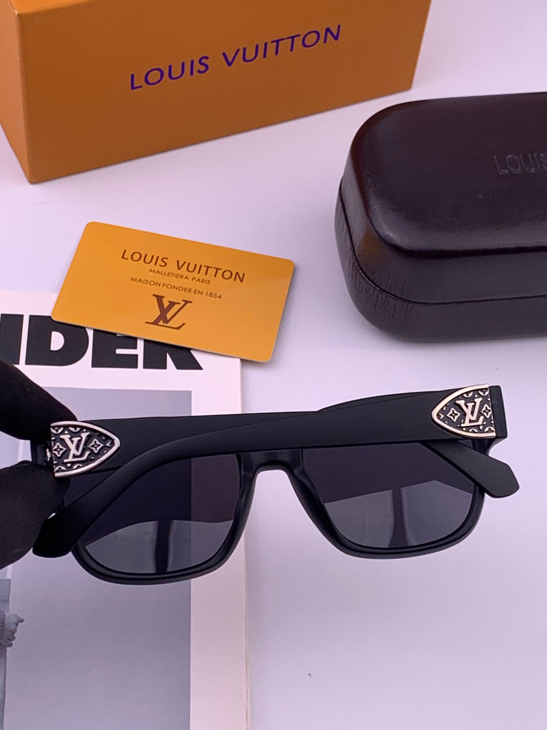 Louis Vuitton L7511 Square Brown Lens Sunglasses for Men & Women - 398135 - detail image 4