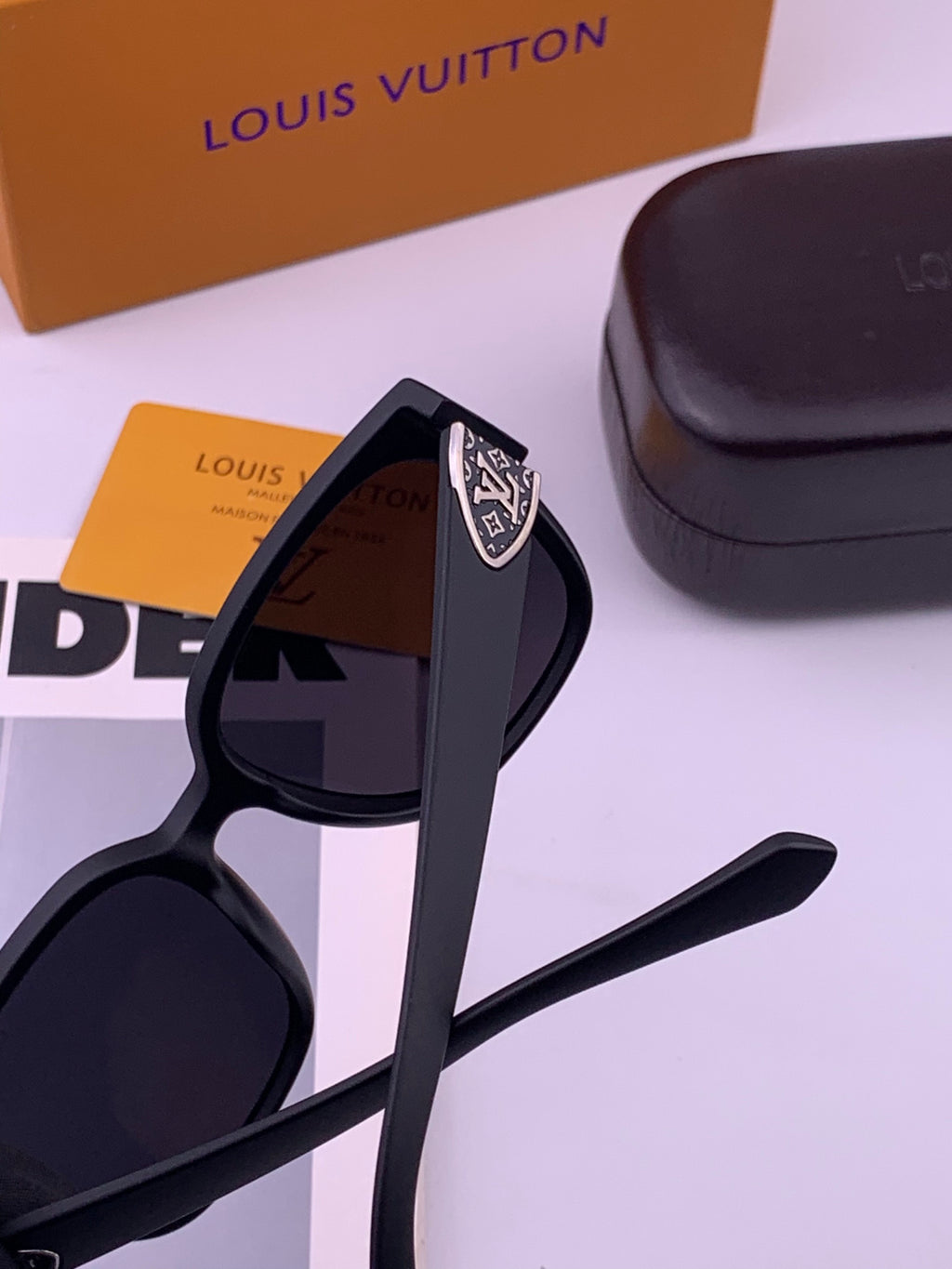 Louis Vuitton L7511 Square Brown Lens Sunglasses for Men & Women - 398135 - detail image 5