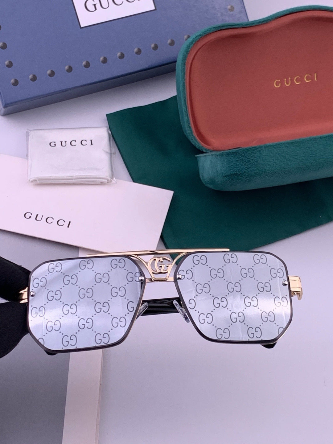 Gucci G21746 Aviator Black Lens Sunglasses for Men & Women - 398330