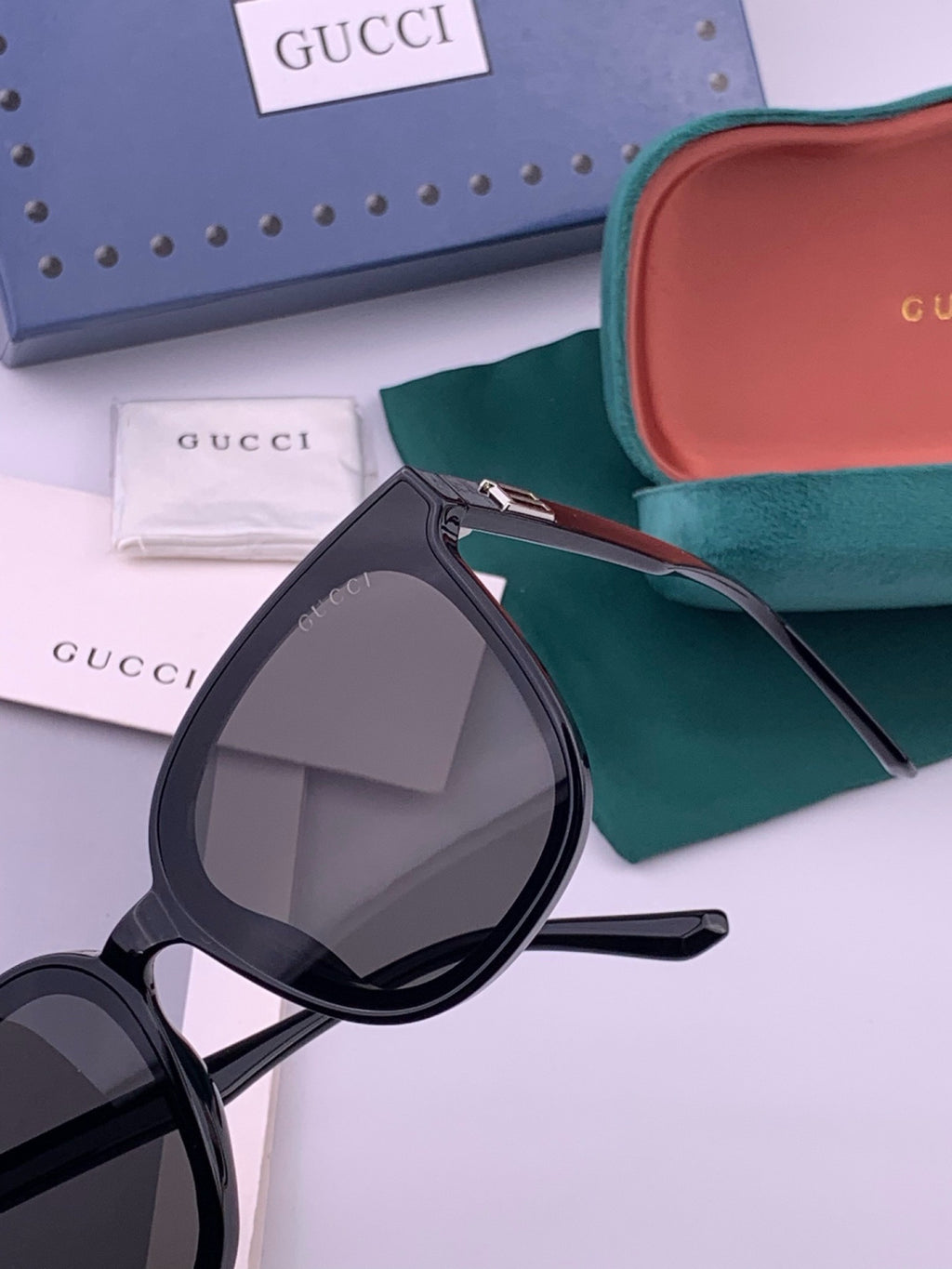 Gucci G6233 Polarized Square Gold Lens Sunglasses for Men & Women - detail image 3