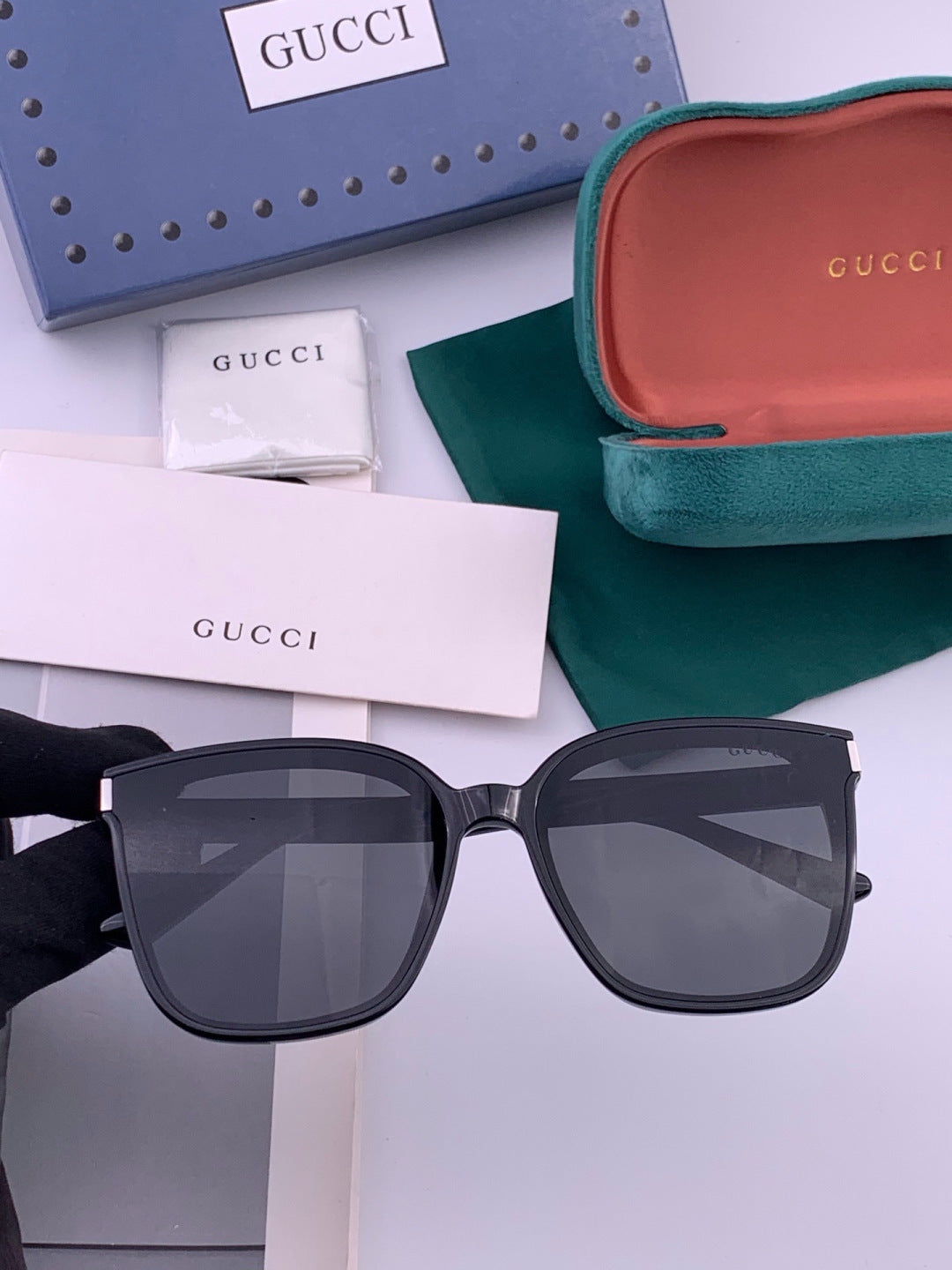 Gucci G9940 Polarized Square Black Lens Sunglasses for Men & Women - 398322 - detail image 3