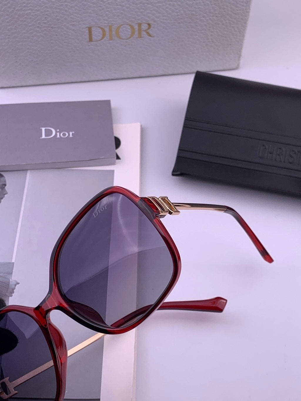 Dior D8266 Polarized Fashion Black Lens Sunglasses for Men & Women - 398746 - detail image 3