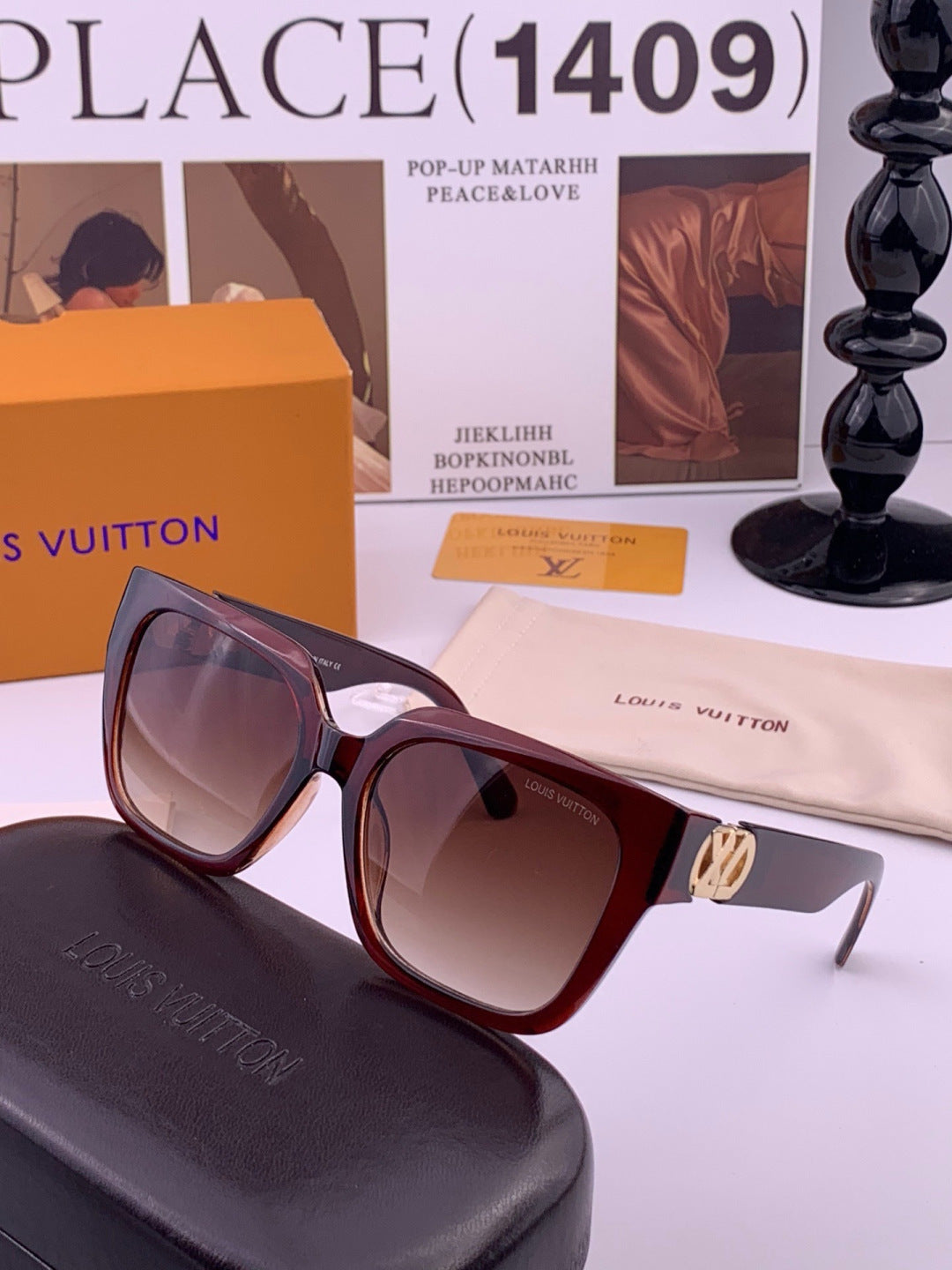 Louis Vuitton L95801 Square Gold Lens Sunglasses for Women - 398108 - detail image 3