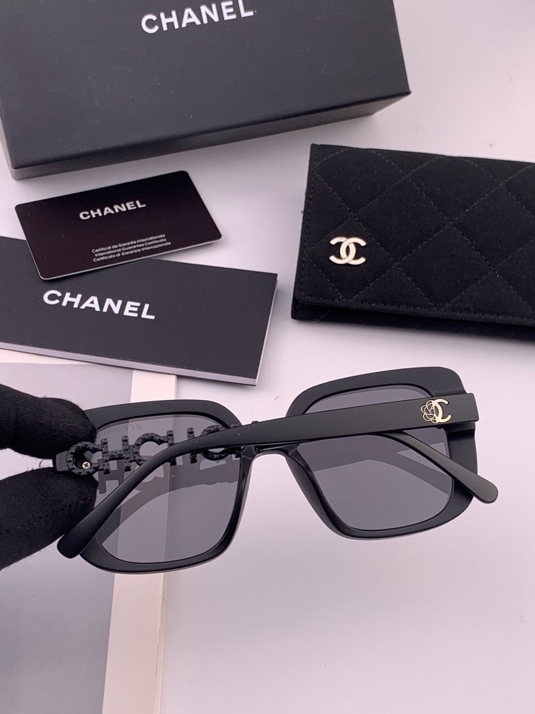 Chanel CH6991 Polarized Round Black Lens Sunglasses for Women - 398538 - detail image 4