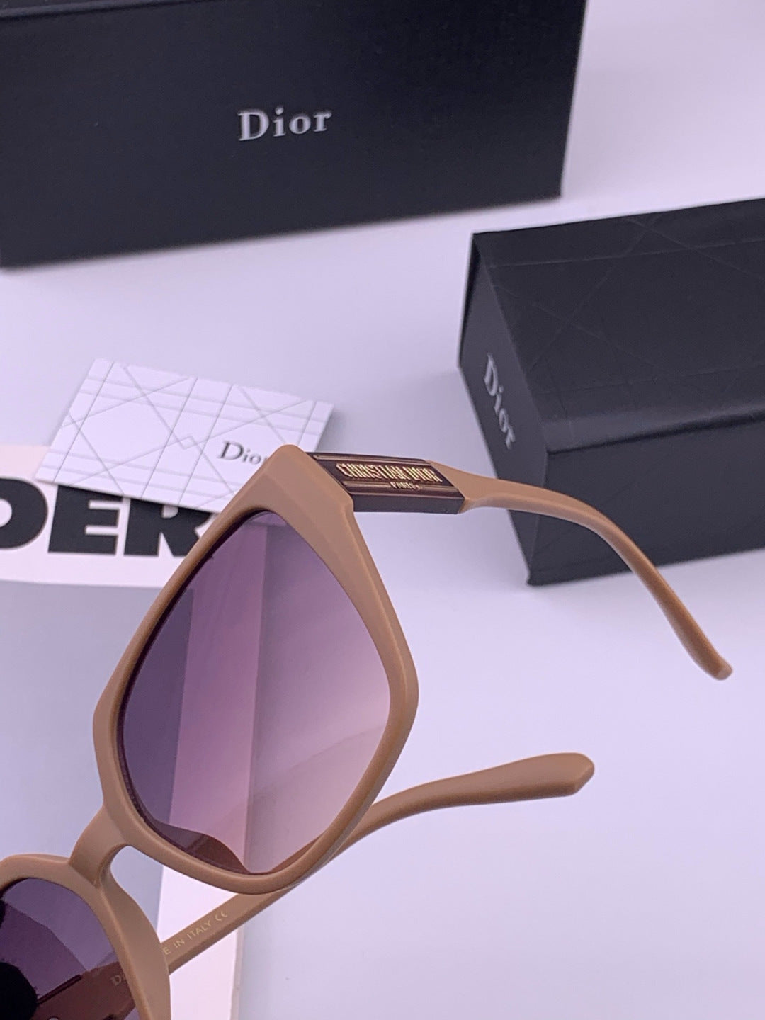 Dior D67706 Fashion Brown Lens Sunglasses for Men & Women - 415485 - detail image 3