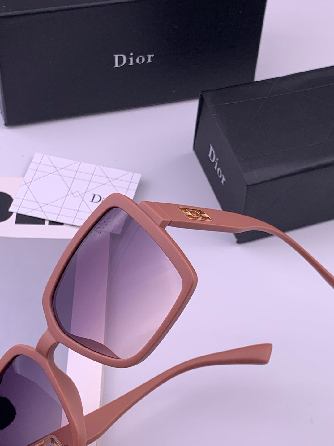 Dior D78000 Fashion Gold Lens Sunglasses for Men & Women - 415479 - detail image 3