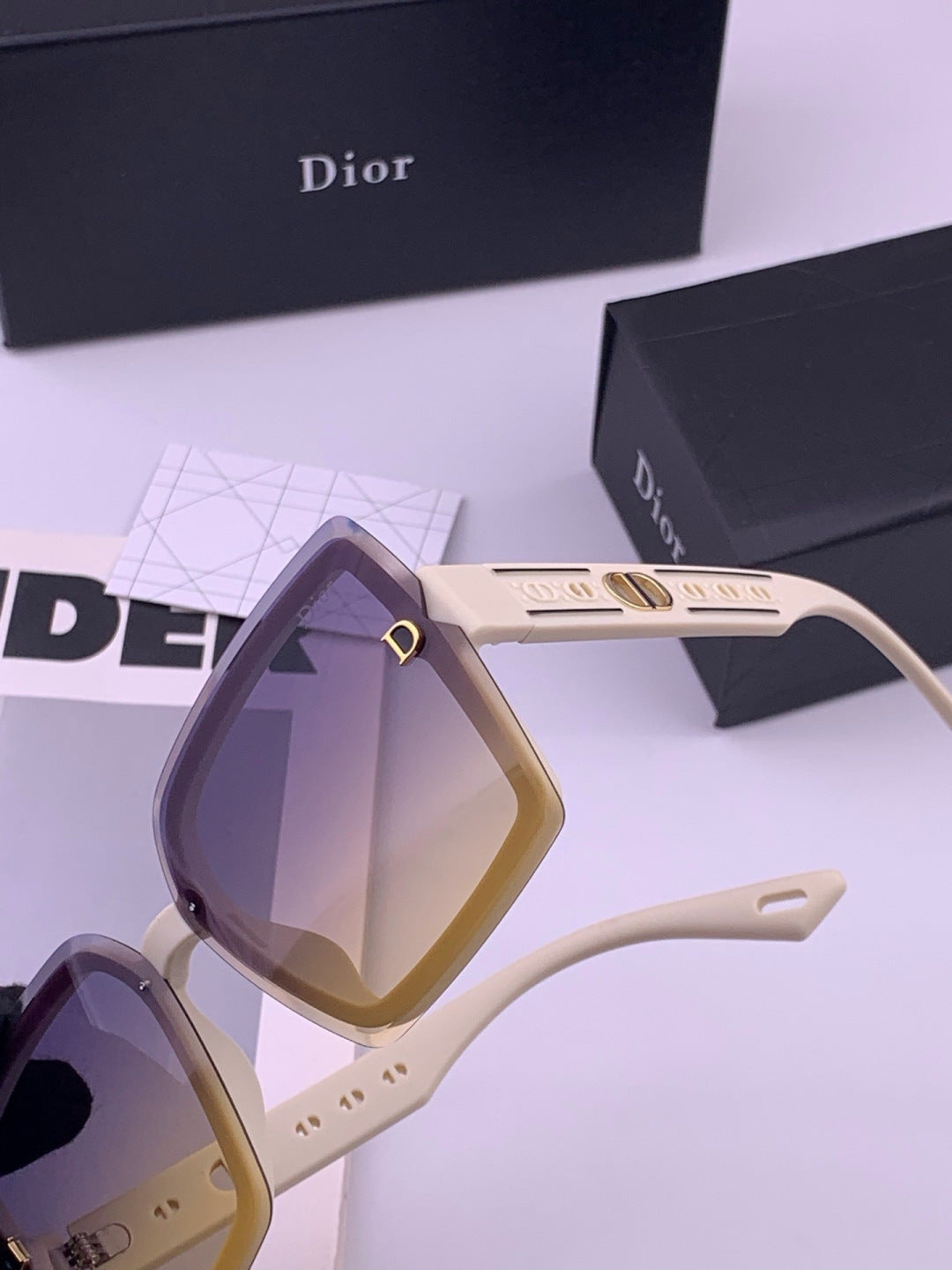 Dior CD2590 Polarized Square Red Lens Sunglasses for Women - 415470 - detail image 3