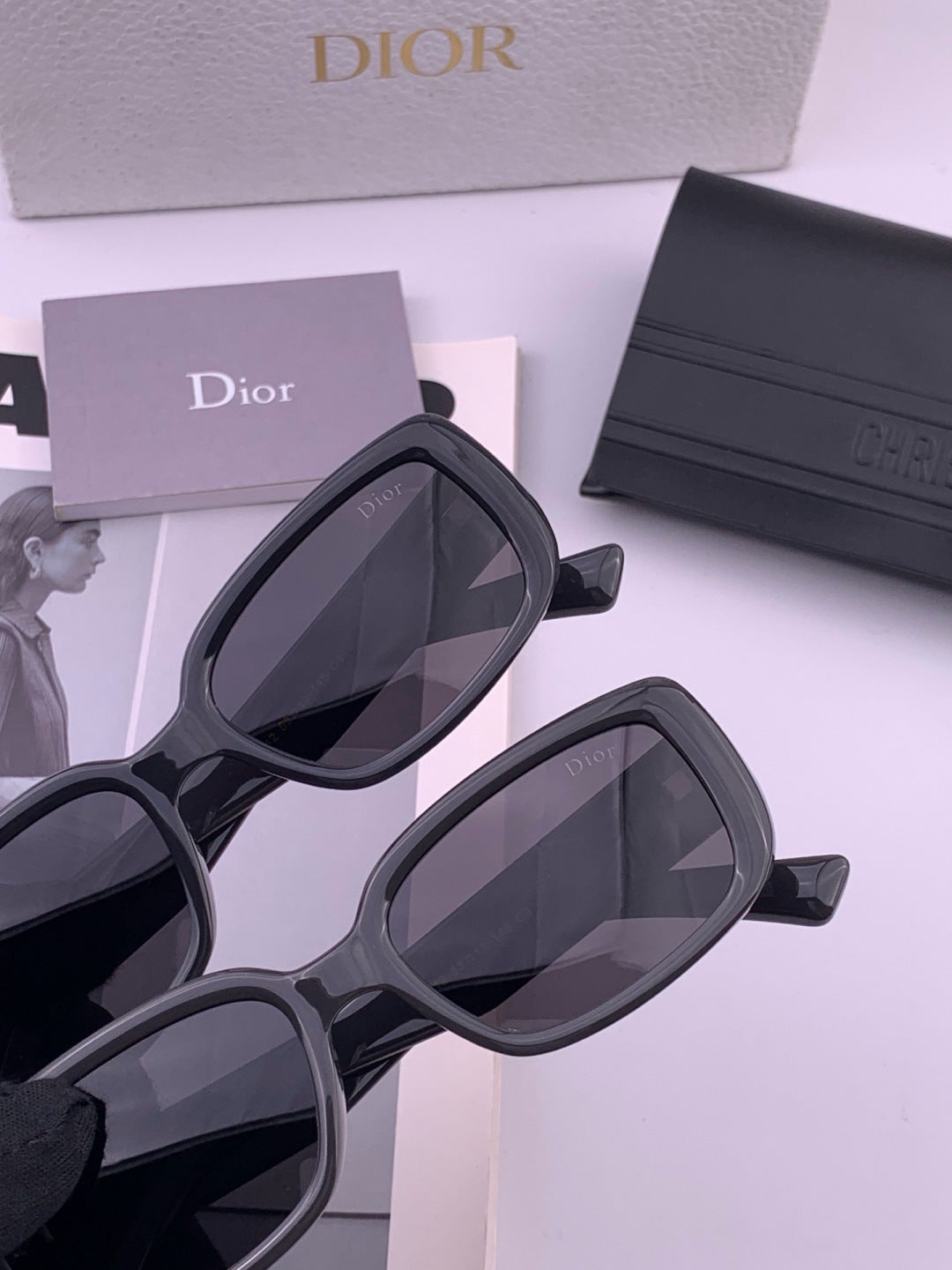 Dior D2111 Polarized Square Brown Lens Sunglasses for Men & Women - detail image 3