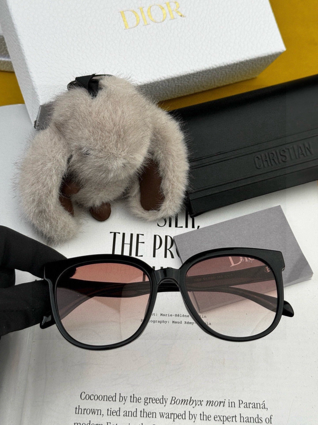 Dior D6106 Polarized Round Red Lens Sunglasses for Men & Women - 415506