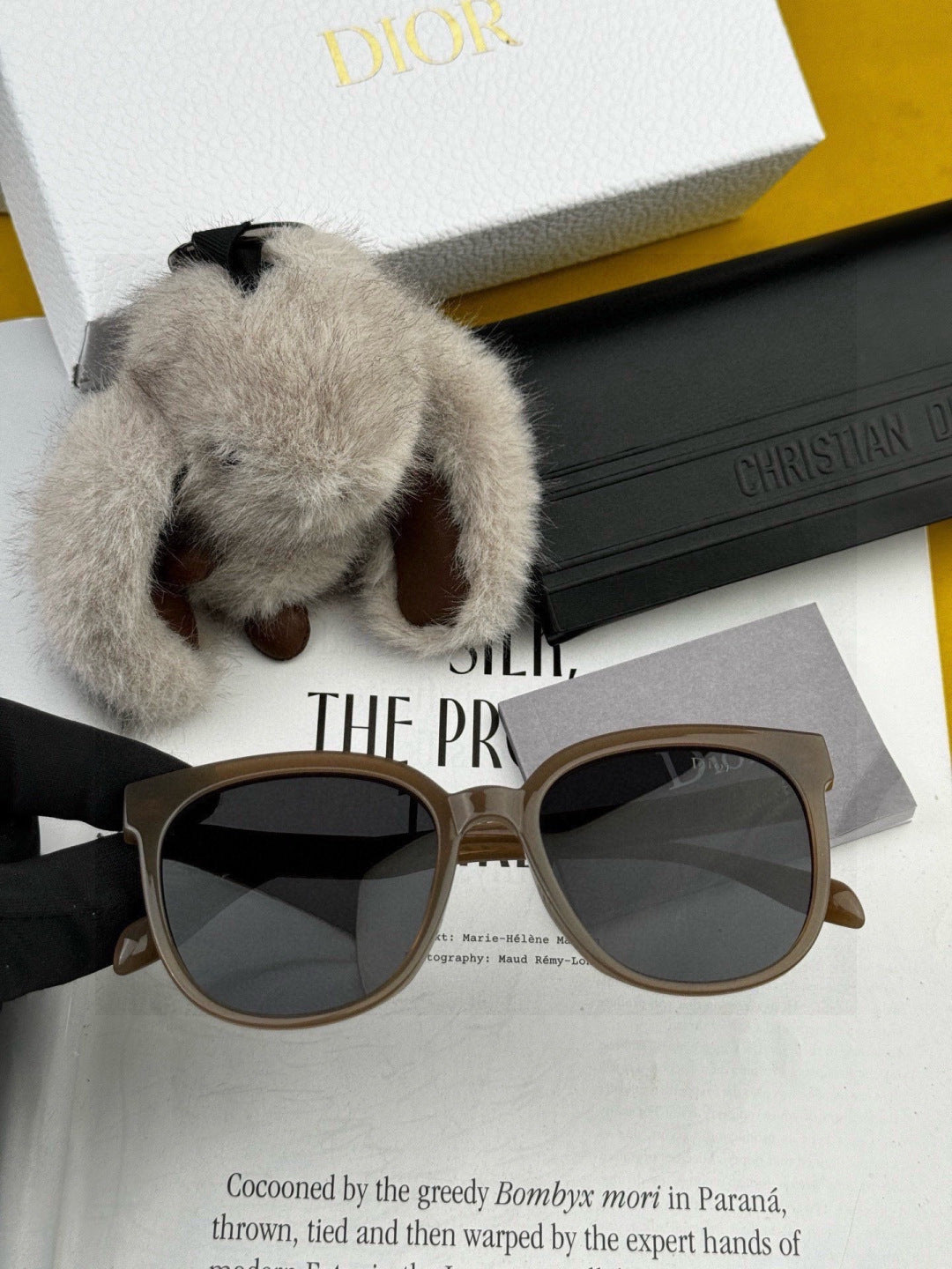 Dior D6106 Polarized Round Red Lens Sunglasses for Men & Women - 415506 - detail image 3