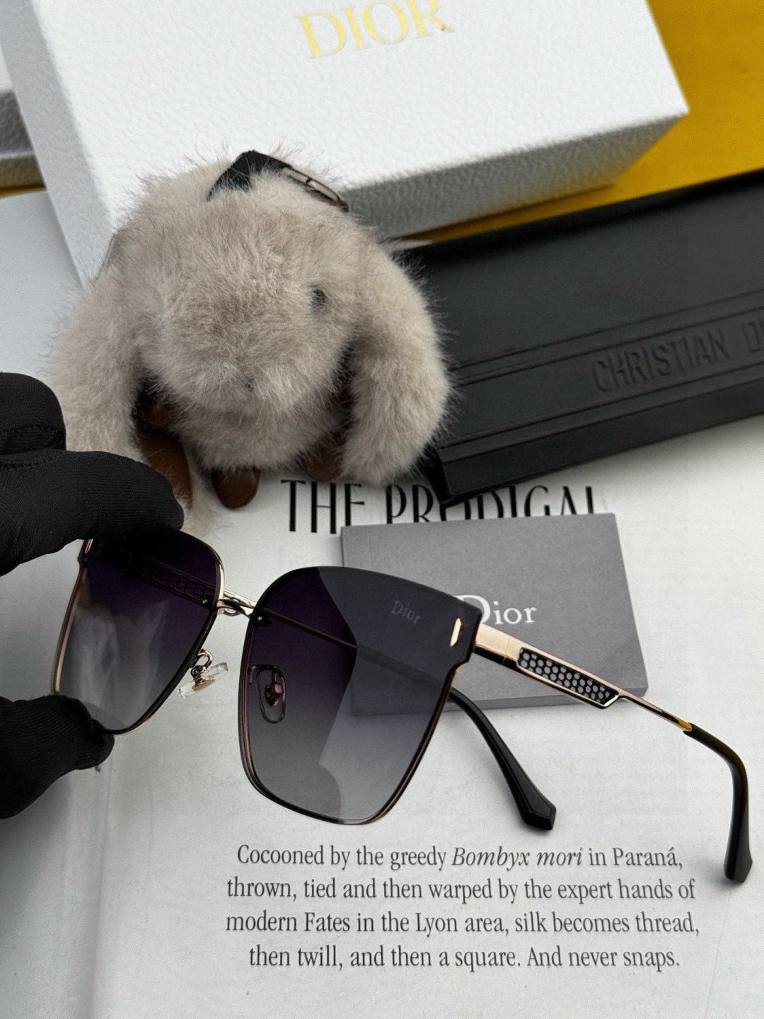Dior CD9640 Polarized Rimless Black Lens Sunglasses for Men & Women - 415390 - detail image 4