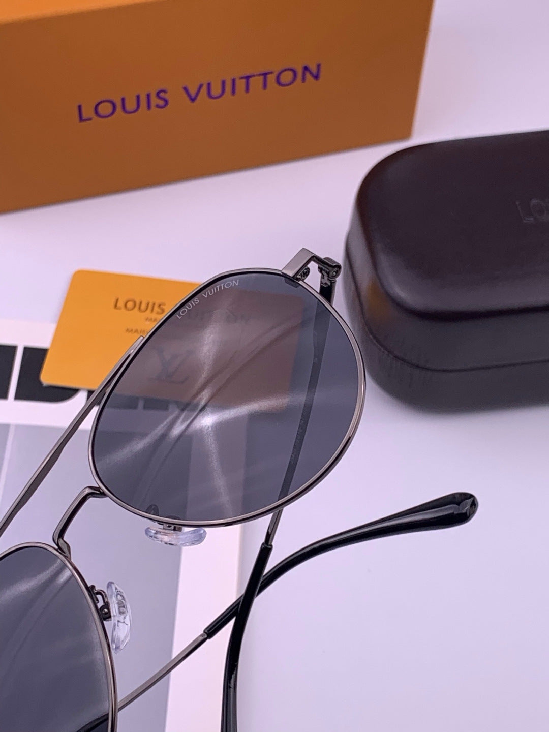 Louis Vuitton L5342 Polarized Aviator Black Lens Sunglasses for Men & - 414855 - detail image 5
