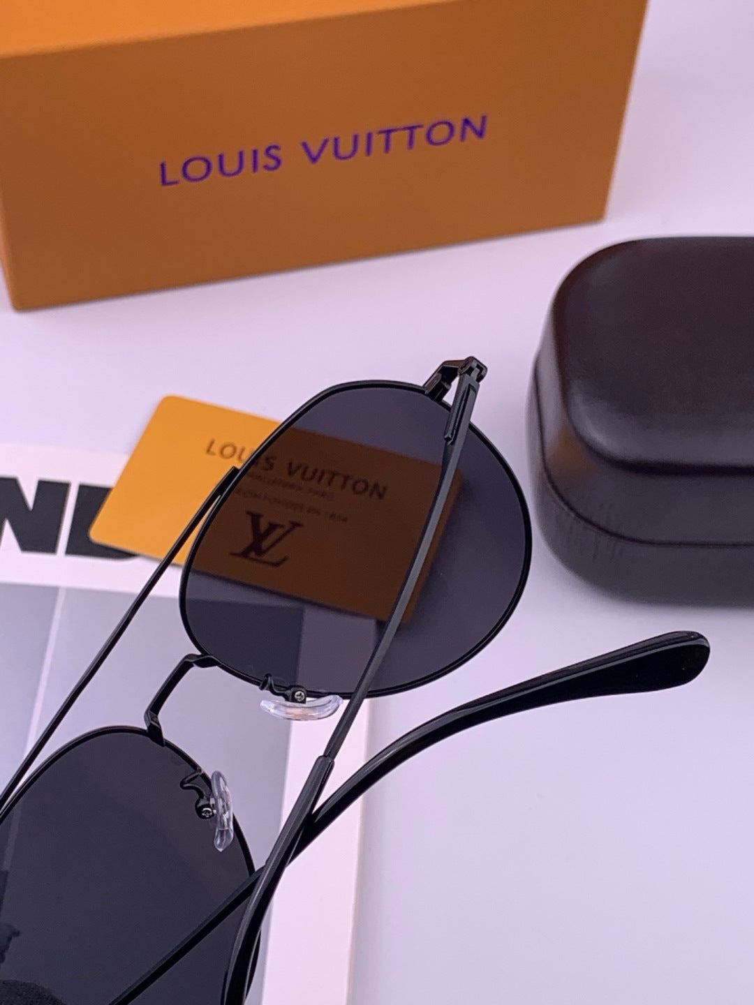 Louis Vuitton L5342 Polarized Aviator Black Lens Sunglasses for Men & - 414856 - detail image 5