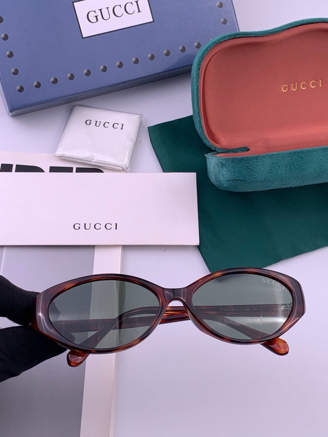 Gucci G4713 Polarized Fashion Black Lens Sunglasses for Women