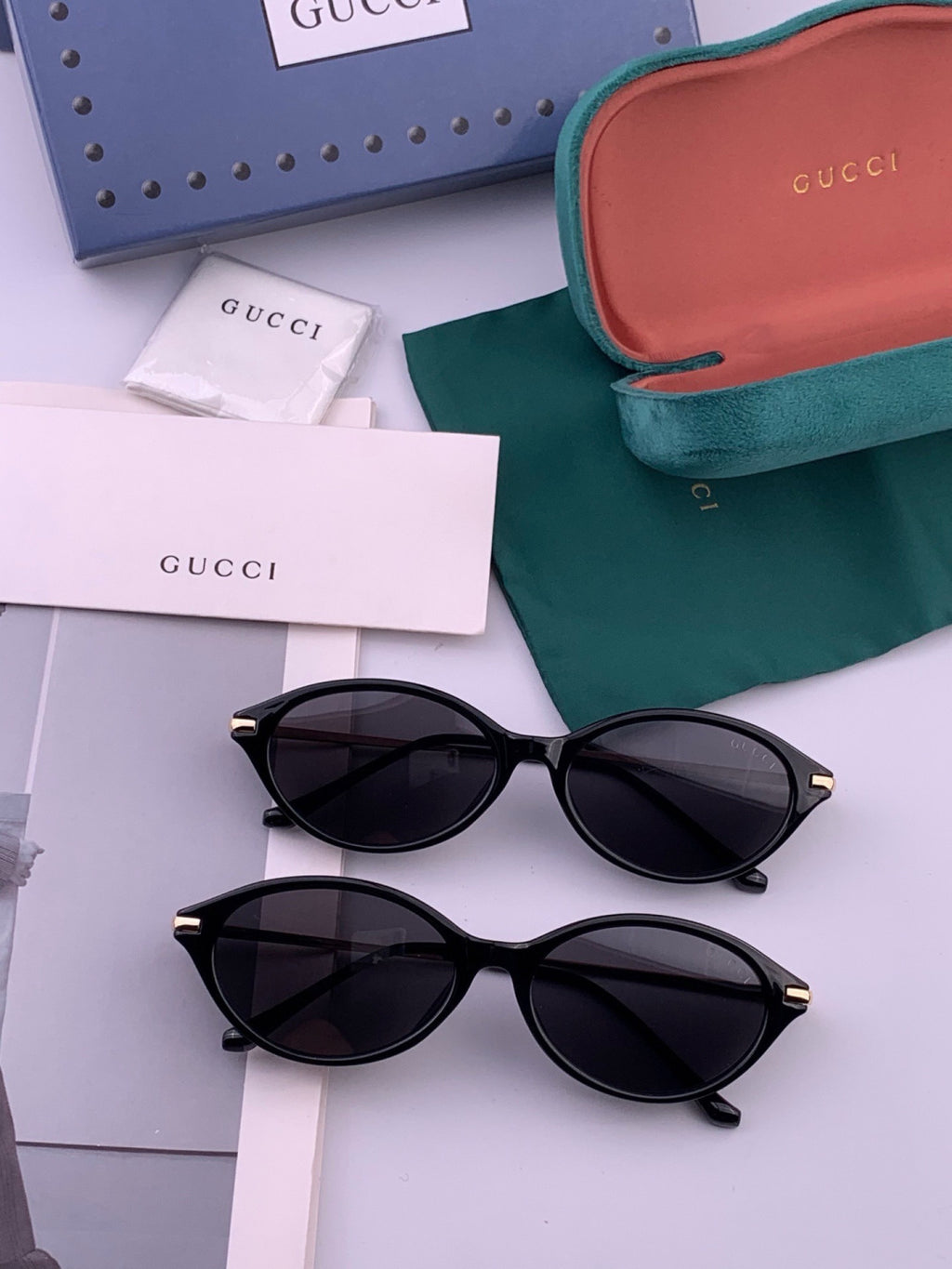 Gucci G0821 Polarized Fashion Pink Lens Sunglasses for Women - detail image 7