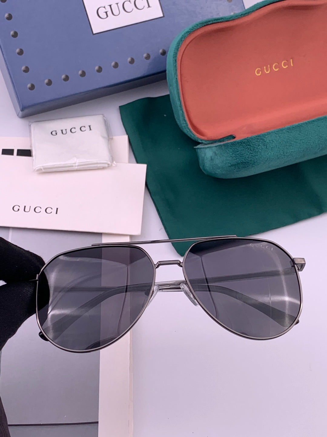 Gucci 5980 Polarized Aviator Black Lens Sunglasses for Men & Women - detail image 2