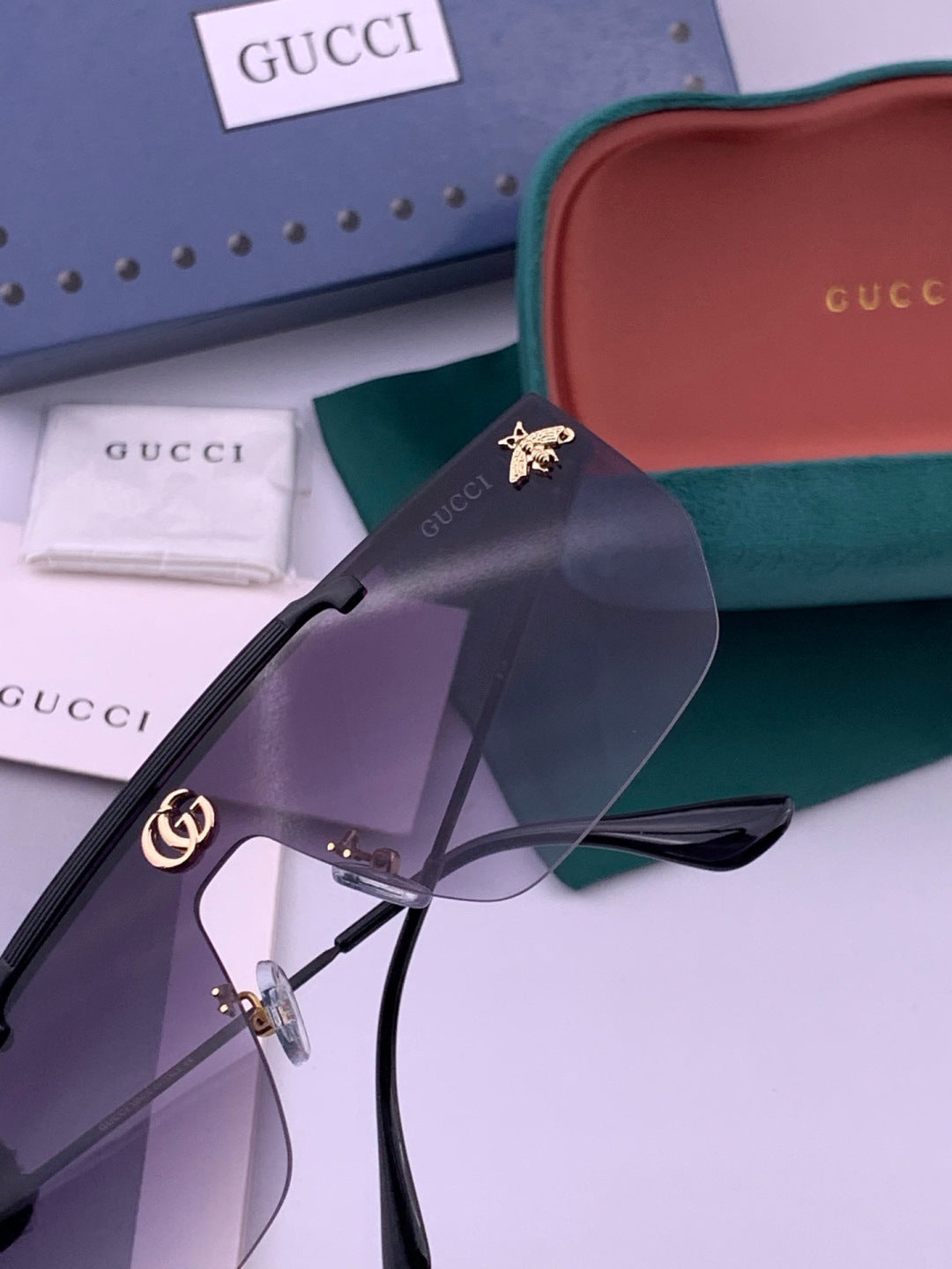 Gucci G01 Aviator Black Lens Sunglasses for Men & Women - detail image 5