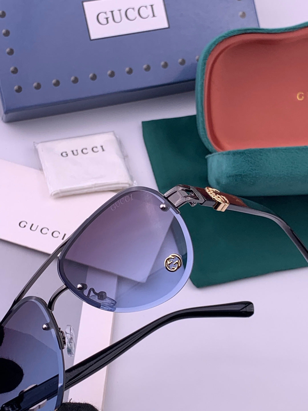 Gucci G41746 Aviator Black Lens Sunglasses for Men & Women - detail image 3